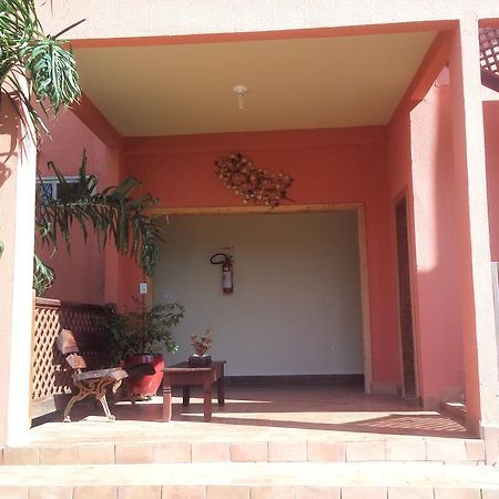 Pousada Recanto Do Cerrado Neropolis Экстерьер фото